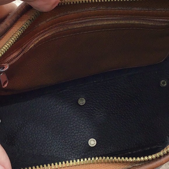 Dooney vintage AWL shoulder bag - Picture 10 of 13